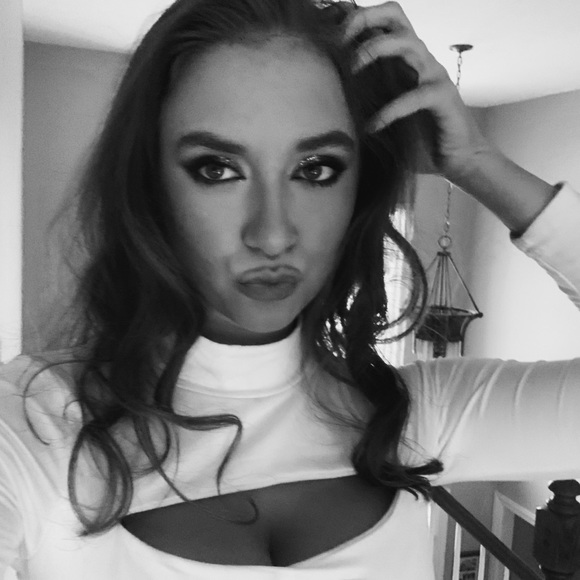 Meet your Posher, Peyton - Picture 1 of 1